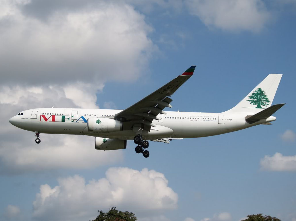 F-OMEC A330-243 532 MEA - Middle East Airlines @ London Heathrow Airport 08.2007 © Piti Spotter Club Verona
