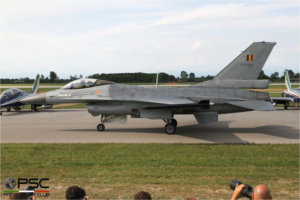 FA124   F-16AM  6H-124  10w © Piti Spotter Club Verona 