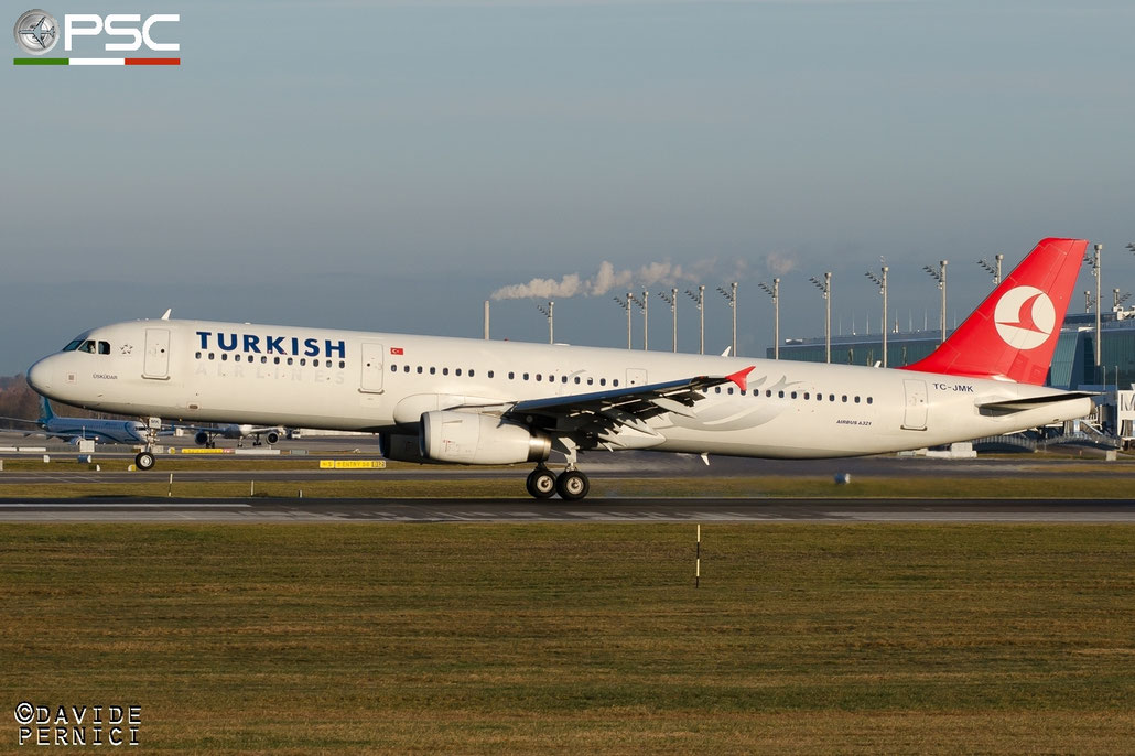 TC-JMK A321-231 3738 Turkish Airlines - THY Türk Hava Yollari @ Munich Airport 13.12.2015 © Piti Spotter Club Verona