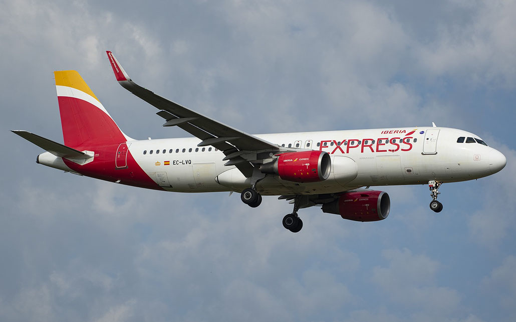 EC-LVQ  A320-216  5590  Iberia Express  @ Aeroporto di Verona  09 2022 © Piti Spotter Club Verona