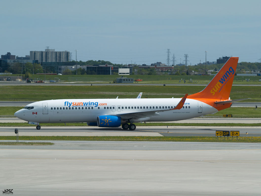 C-GOFW B737-8BK 33018/1488 Sunwing Airlines @ Toronto Pearson Airport 17.05.2013 © Piti Spotter Club Verona
