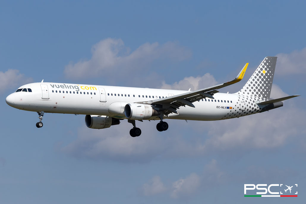 EC-NLV Airbus A321-211 6454  cfm56-5B3/3  Vueling 2015  @ Barcellona BCN 09 2025 © Piti Spotter Club Verona