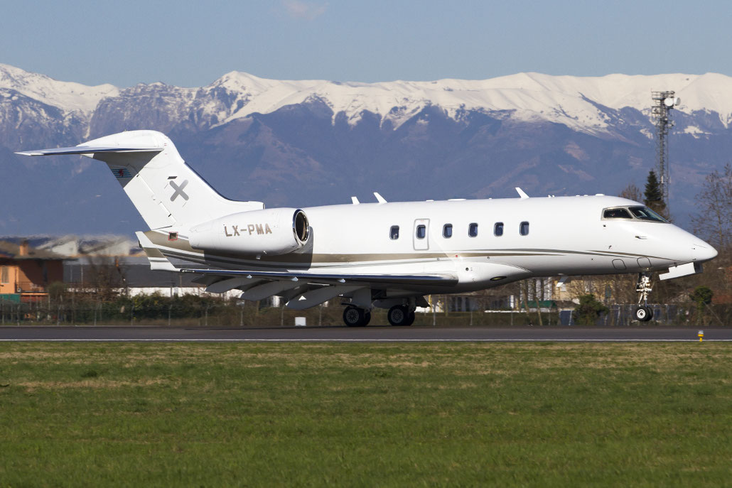 LX-PMA CL-300 20097 Luxaviation @ Treviso Airport 23.02.2014 © Piti Spotter Club Verona