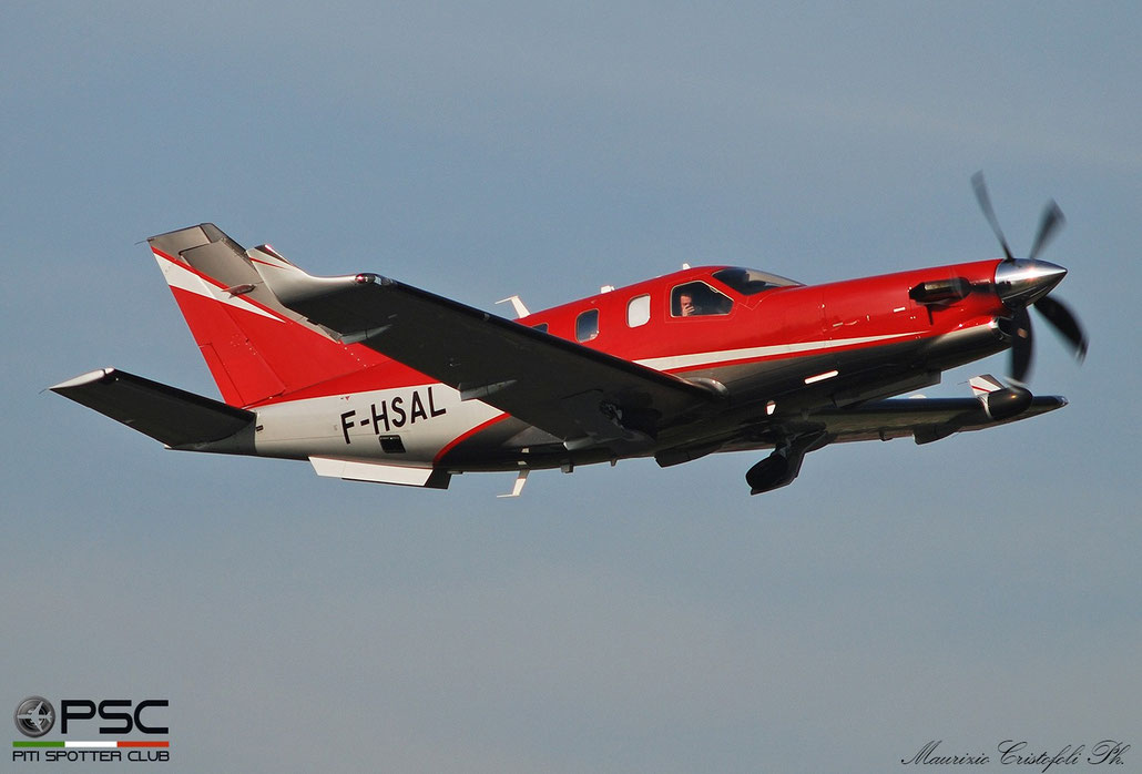 F-HSAL  TBM-900  1125  S.F.S. GmbH  @ Aeroporto di Verona 11.2021 © Piti Spotter Club Verona