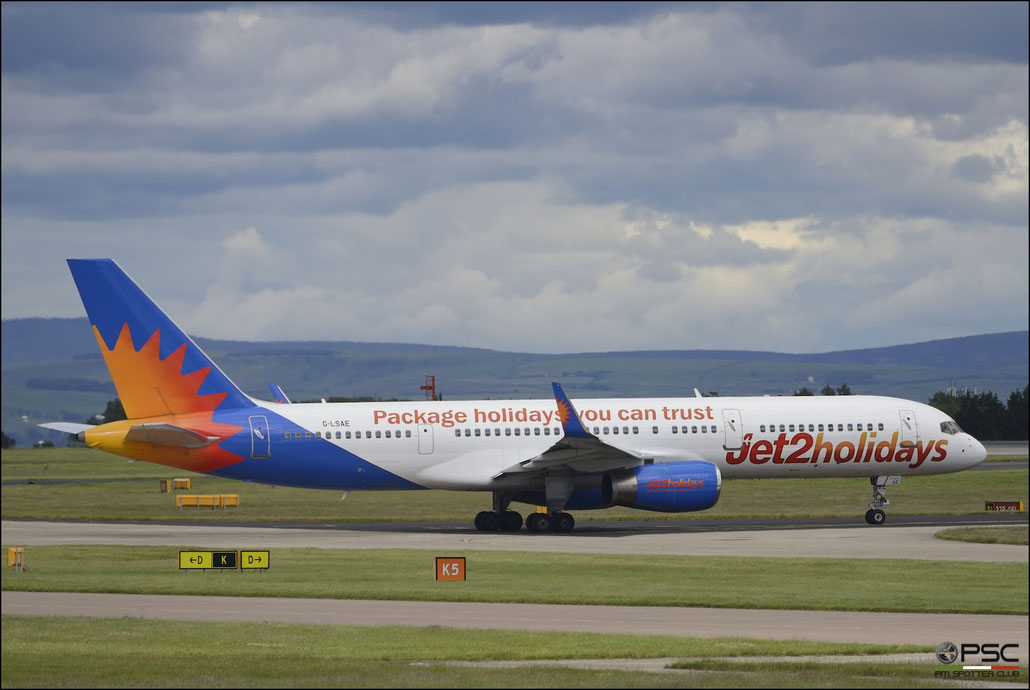 G-LSAE B757-27B 24135/165 Jet2 @ Manchester Airport 21.06.2015 © Piti Spotter Club Verona