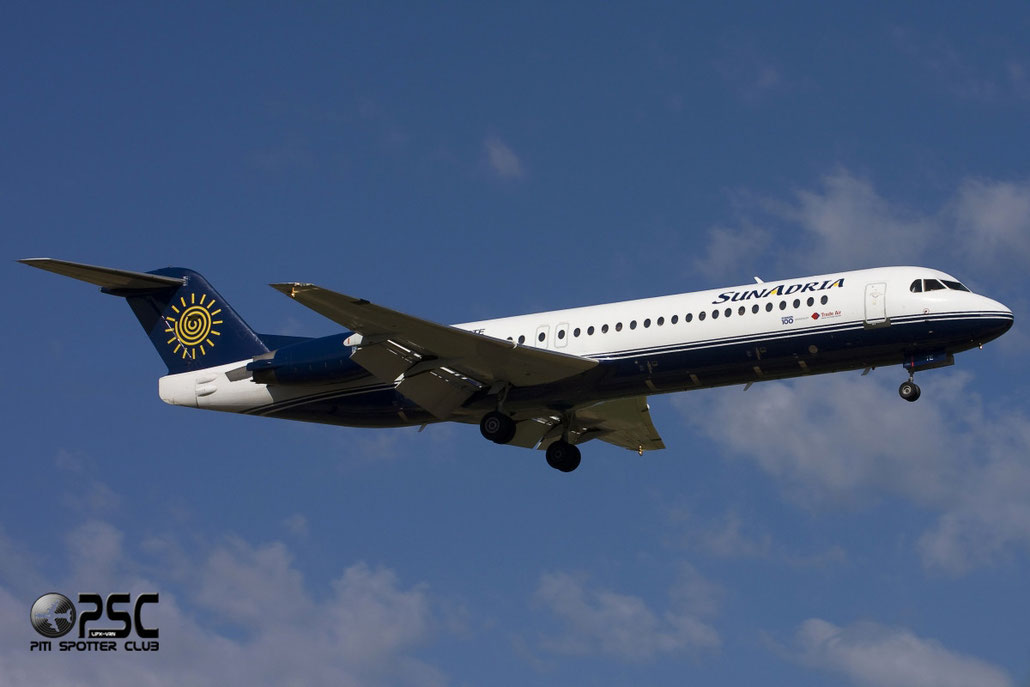 9A-BTE Fokker 100 11416 Trade Air - SunAdria @ Aeroporto di Verona © Piti Spotter Club Verona