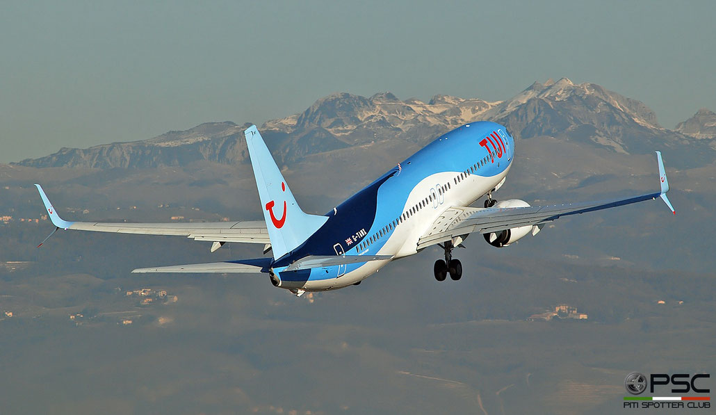 G-TAWX B737-8K5 44272/4827 TUI Airways @ Aeroporto di Verona 12.2018  © Piti Spotter Club Verona