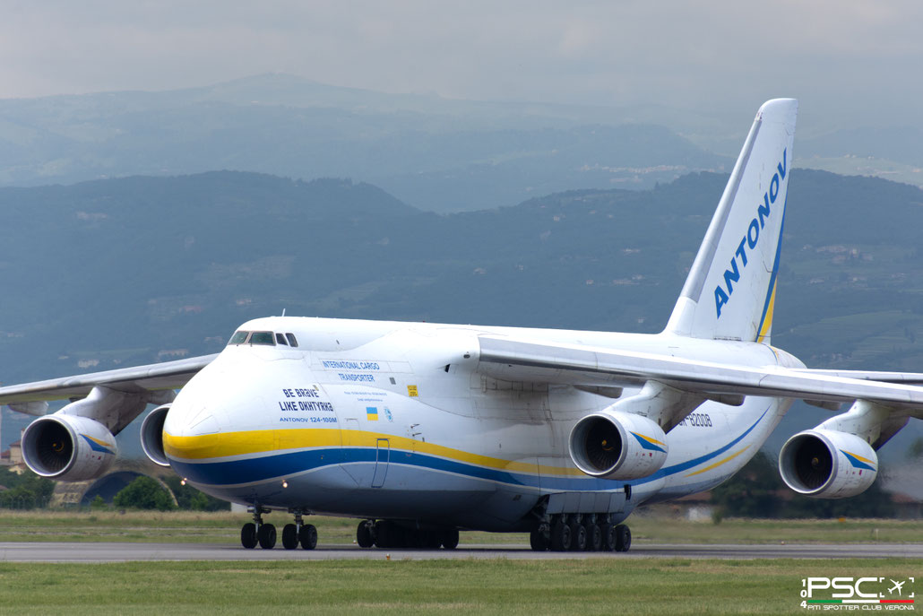 UR-82008 Antonov An-124-100 Ruslan 19530501006 01-06 D-18T  Antonov Airlines 1986 @ Aeroporto di Verona 05 2024 © Piti Spotter Club Verona