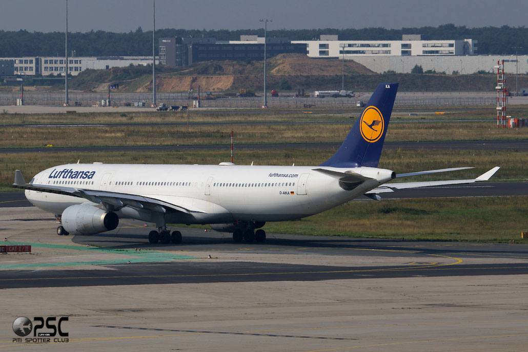 D-AIKA A330-343E 570 Lufthansa @ Frankfurt Airport 25.07.2014 © Piti Spotter Club Verona