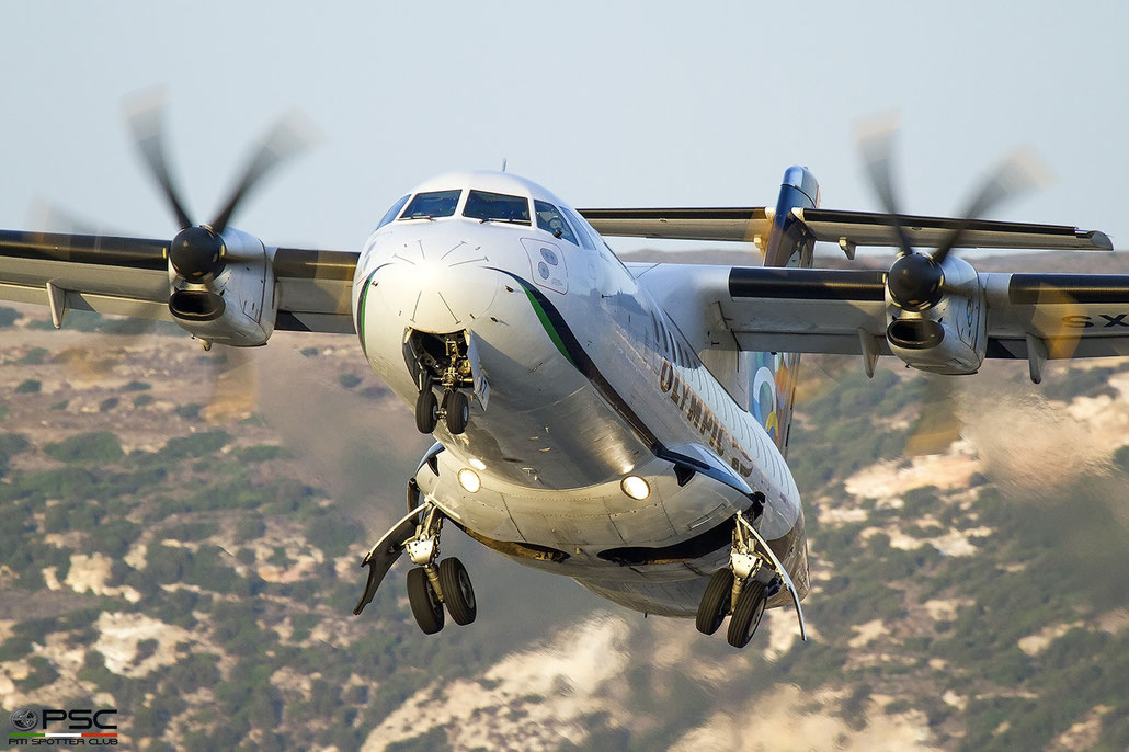 SX-OAZ  ATR42-600  1005  Olympic Air  @ Paros © 2022 Piti Spotter Club Verona