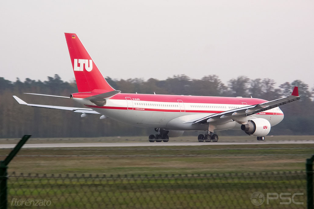 D-ALPD A330-223 454 LTU - Lufttransport-Unternehmen @ Frankfurt Airport 2005 © Piti Spotter Club Verona