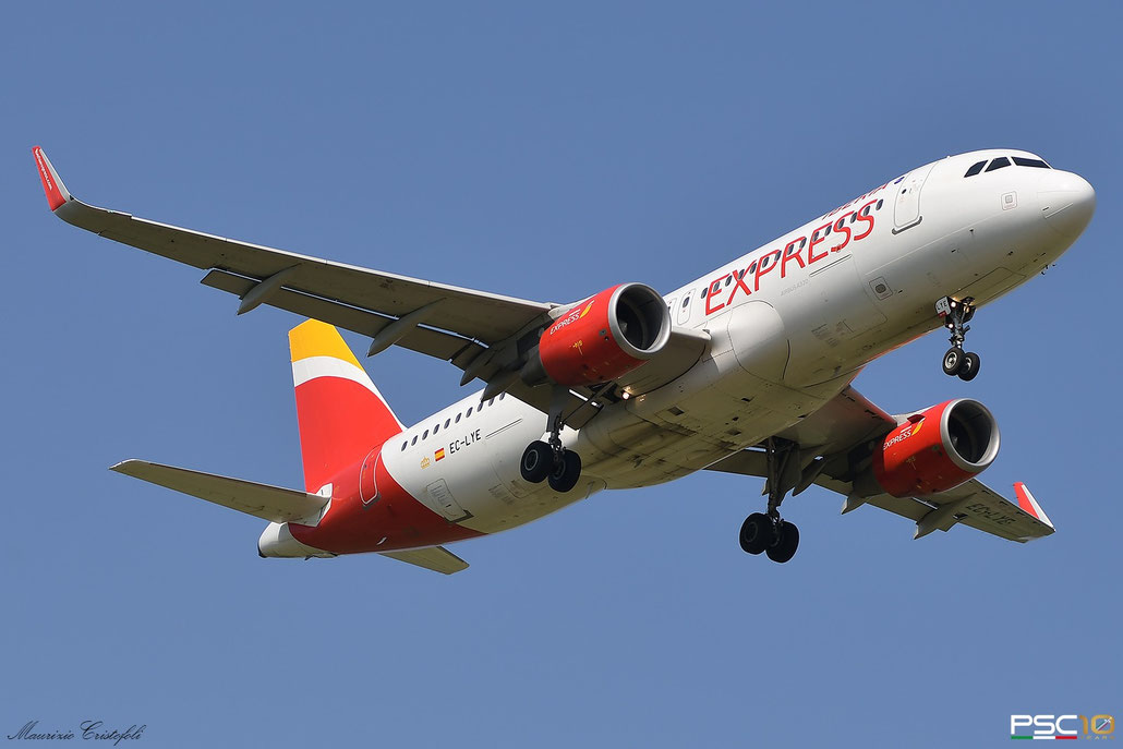 EC-LYE  A320-216  5729  Iberia Express  @ Aeroporto di Verona  06 2022 © Piti Spotter Club Verona