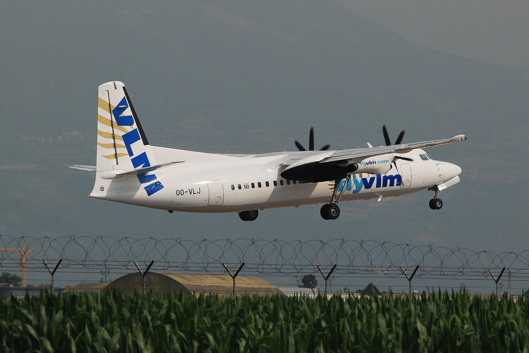 OO-VLJ Fokker 50 20105 VLM Airlines - Vlaamse Luchttransport Maatschappij @ Aeroporto di Verona © Piti Spotter Club Verona