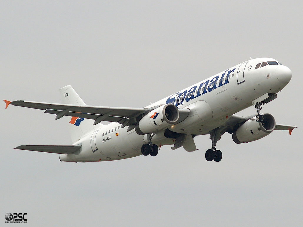 EC-ICL A320-232 1682 Spanair