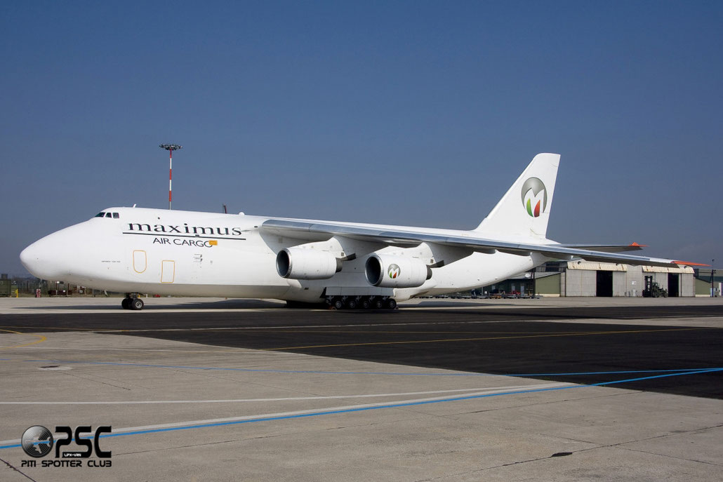 Maximus Air Cargo - Antonov An-124-100 Ruslan - UR-ZYD @ Aeroporto di Verona © Piti Spotter Club Verona