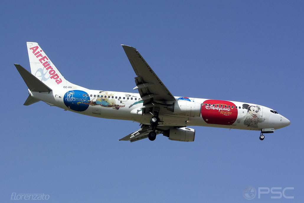 EC-IYI B737-883 30194/666 Air Europa @ Malaga Airport 2006 © Piti Spotter Club Verona