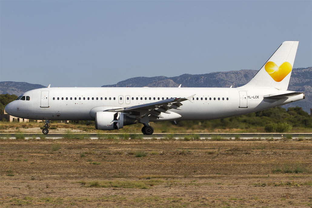 YL-LCK A320-214 936 SmartLynx @ Palma del Mallorca Airport 07.2014 © Piti Spotter Club Verona