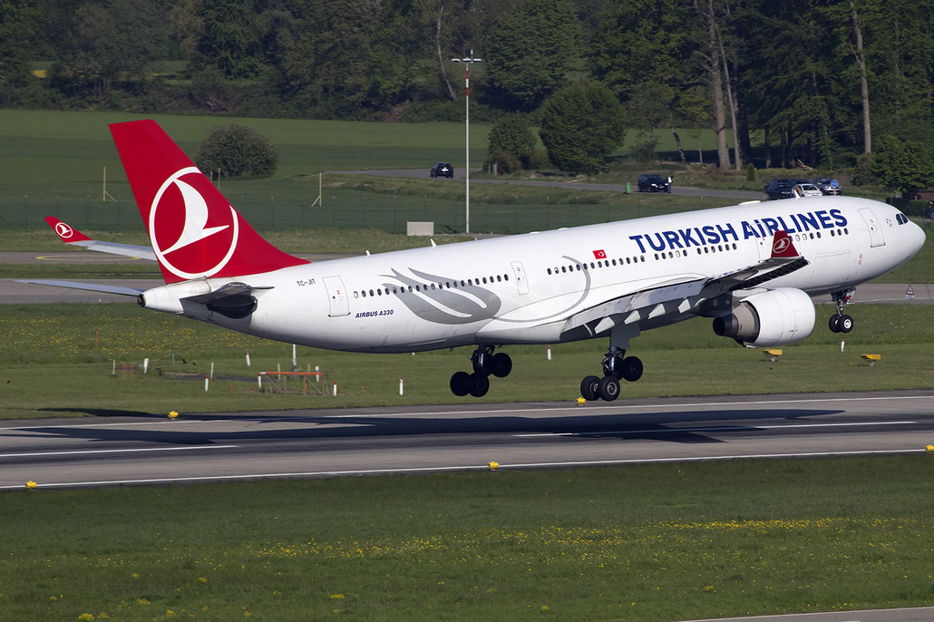 TC-JIT A330-223 977 Turkish Airlines - THY Türk Hava Yollari @ Zurich Airport 05.2016 © Piti Spotter Club Verona
