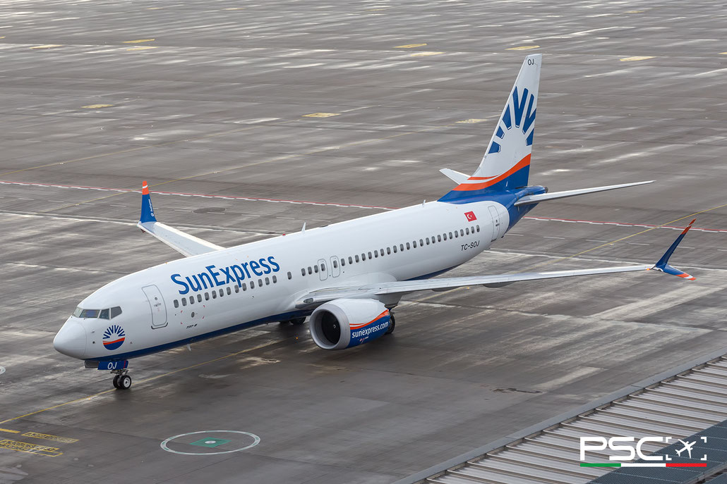 TC-SOJ Boeing 737-8 MAX 61201 7586 LEAP-1B  SunExpress 2019 @ Berlin BER 12 2024 e © Piti Spotter Club Verona