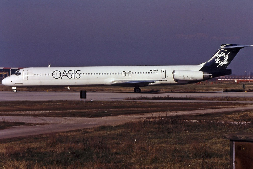 VR-BMJ MD-83 49791/1644 Oasis International Airlines @ Aeroporto di Verona © Piti Spotter Club Verona