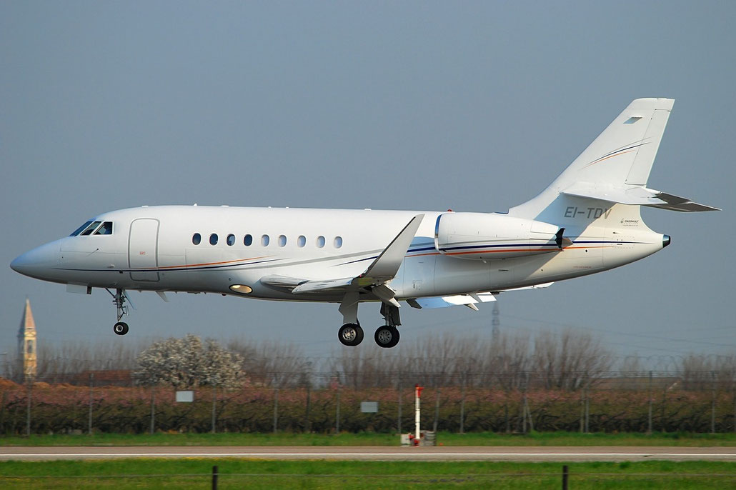 EI-TDV Falcon 2000LX 190 Air One Executive