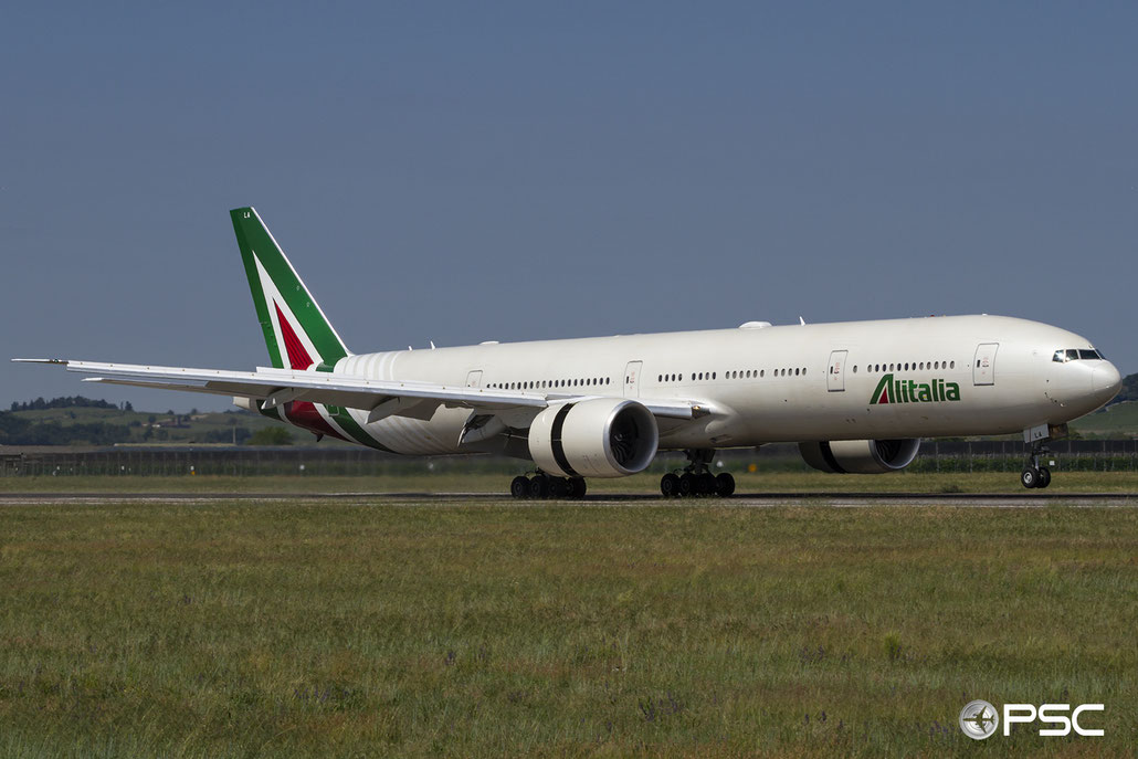 EI-WLA B777-3Q8ER 35783/786 Alitalia @ Aeroporto di Verona 05.2020  © Piti Spotter Club Verona