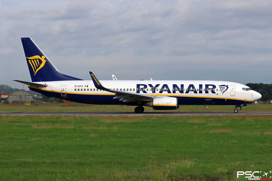 EI-EFZ Boeing 737-8AS 38489 3089 cfm56-7B24  Ryanair 2009  @ Aeroporto di Verona 09 2025 © Piti Spotter Club Verona