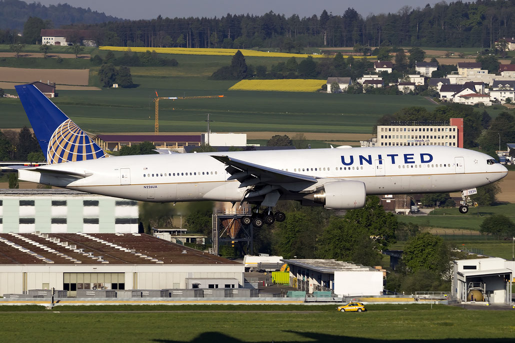 N226UA B777-222ER 30226/380 United Airlines @ Zurich Airport 05.2016 © Piti Spotter Club Verona