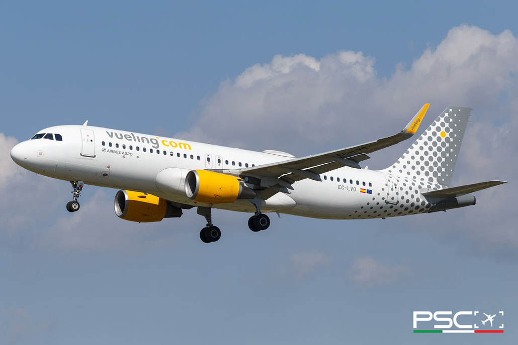 EC-LVO Airbus A320-214SL 5533  CFM56-5B4/3  Vueling (Aviation Capital Group) 2013 @ Barcellona BCN 09 2025 © Piti Spotter Club Verona