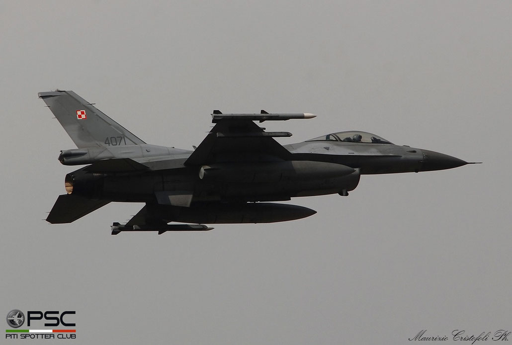 4071   F-16C-52CF  JC-32  32.BLT (10.elt) © Piti Spotter Club Verona 