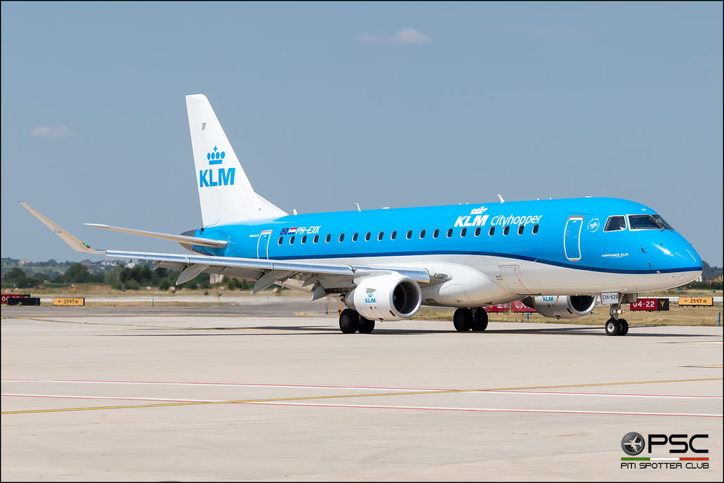 PH-EXK  ERJ175STD  17000629  KLM Cityhopper  @ Aeroporto di Verona 11.2021 © Piti Spotter Club Verona