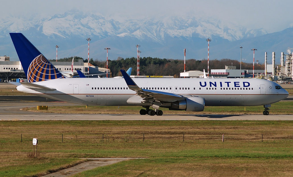 N672UA  B767-322ER  30027/777  United Airlines  @ Milano Malpensa 2018 © Piti Spotter Club Verona 