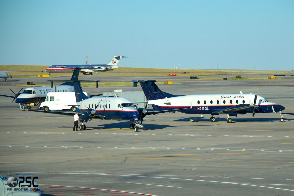 N219GL Beech 1900D UE-219 Great Lakes Airlines @ Denver Airport 25.09.2014 © Piti Spotter Club Verona