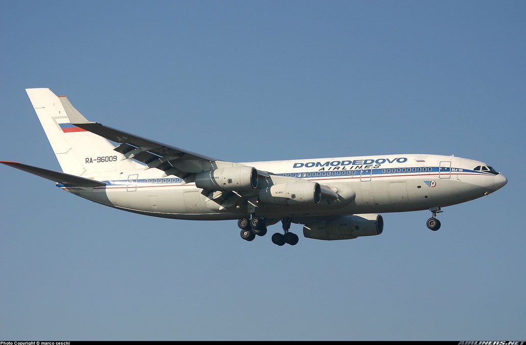 RA-96009 Domodedovo Airlines Ilyushin Il-96-300 @ Aeroporto di Verona © Piti Spotter Club Verona