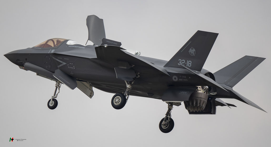 BL-5: F-35B MM7455, 32-18 © Piti Spotter Club Veron
