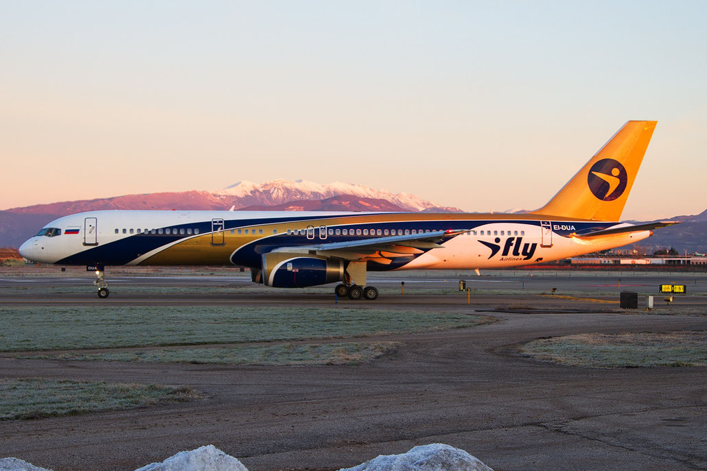 Boeing 757 - MSN 26247 - EI-DUA @ Aeroporto di Verona © Piti Spotter Club Verona