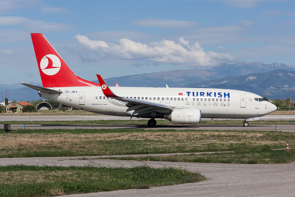TC-JKJ B737-752 34297/1808 THY Turkish Airlines - Türk Hava Yollari @ Aeroporto di Verona © Piti Spotter Club Verona
