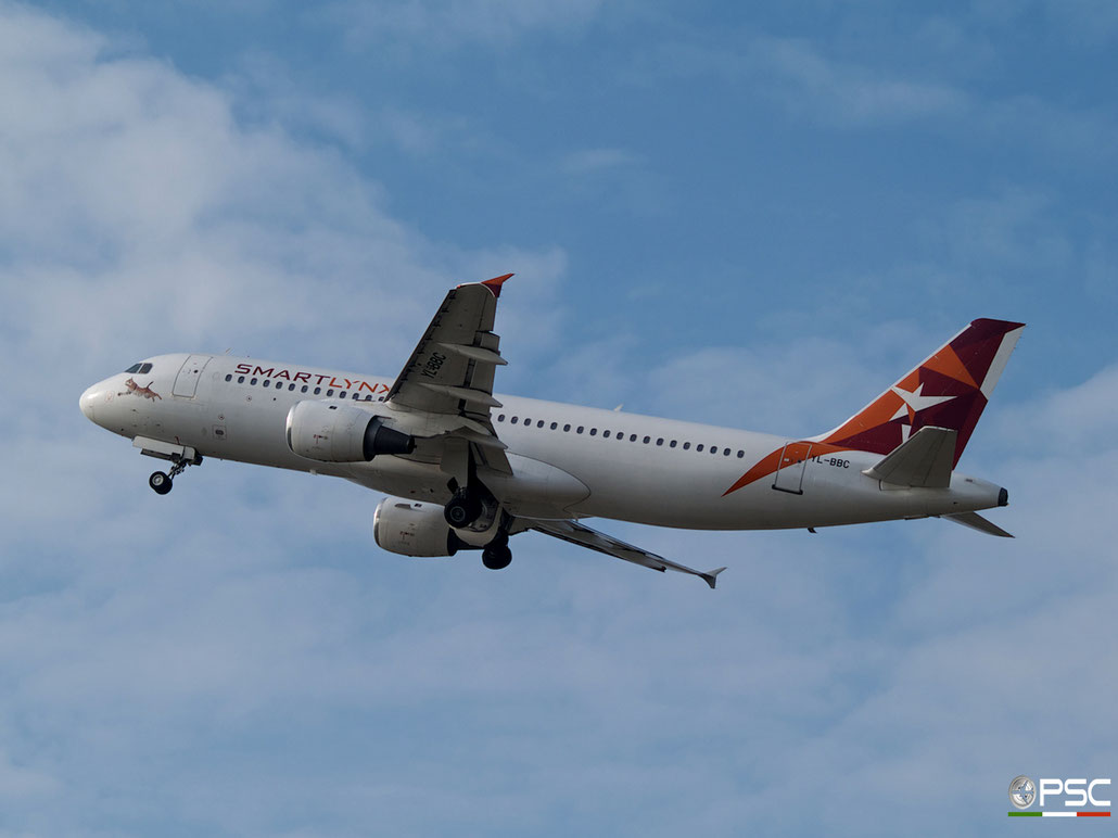 YL-BBC A320-211 142 SmartLynx @ Aeroporto di Verona 2007  © Piti Spotter Club Verona