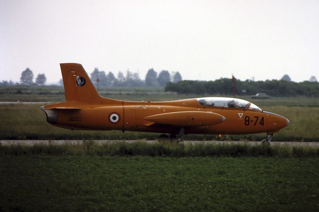 MM54188  8-74  MB326  6193/38 @ Aeroporto di Verona   © Piti Spotter Club Verona