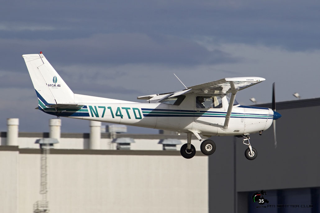 N714TD 1977 CESSNA 152 @ Paine Field Airport 23.09.2015 © Piti Spotter Club Verona