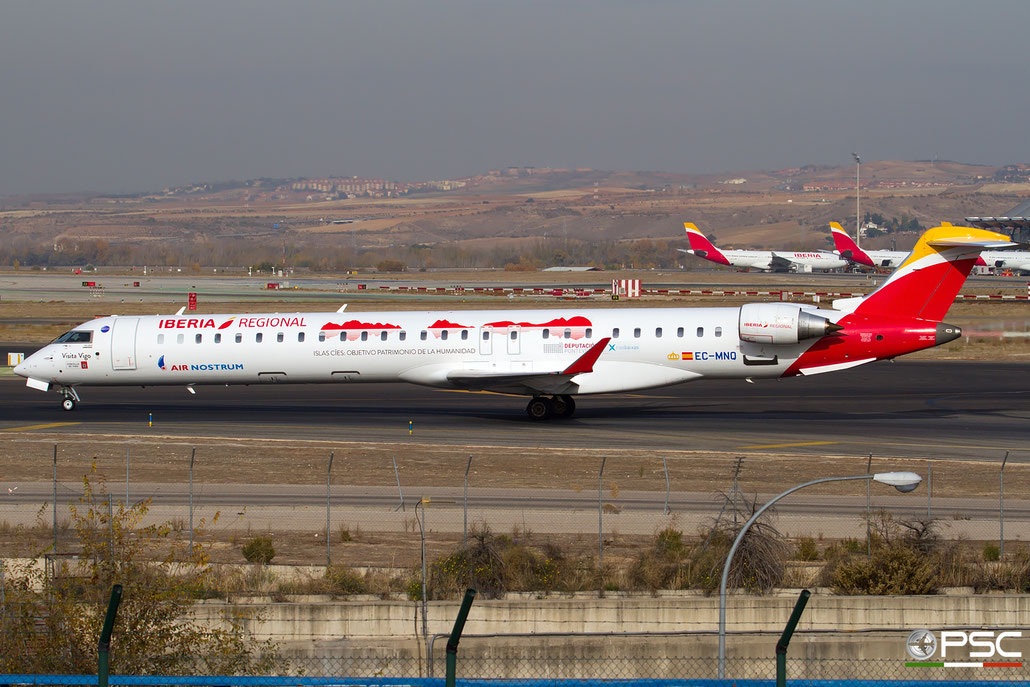 EC-MNQ CRJ1000 19051 Iberia Regional @ Madrid Airport 23.11.2017 © Piti Spotter Club Verona