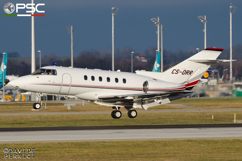 CS-DRR BAe125-800XPi 258786 NetJets Europe @ Munich Airport 13.12.2015 © Piti Spotter Club Verona