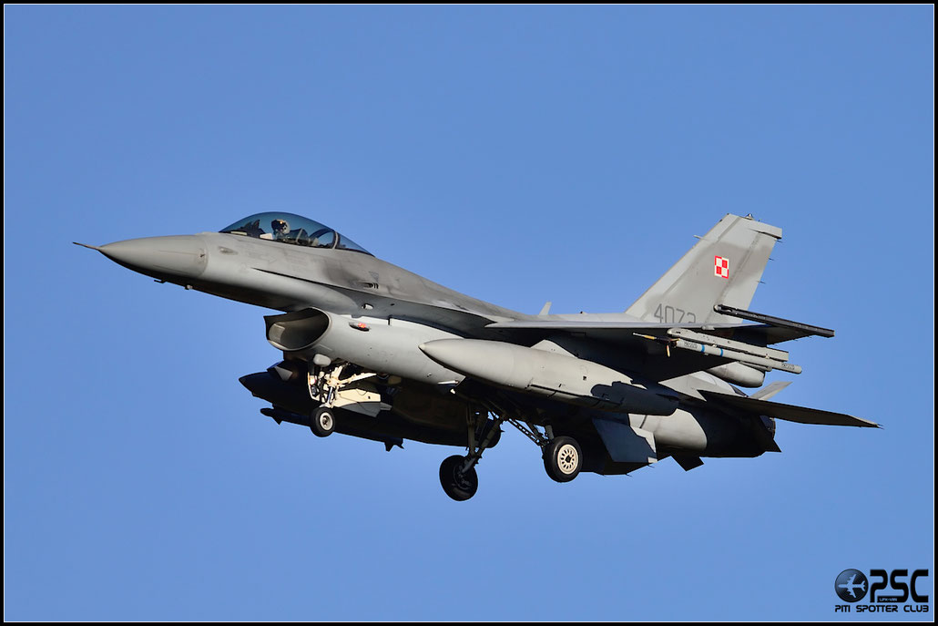 4072   F-16C-52CF  JC-33  32.BLT (10.elt) © Piti Spotter Club Verona 