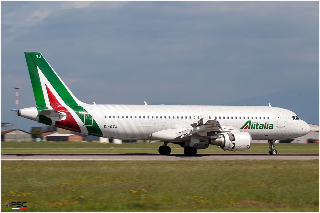 EI-DTJ A320-216 3978 Alitalia @ Aeroporto di Verona - 2016 © Piti Spotter Club Verona - 2015 livery