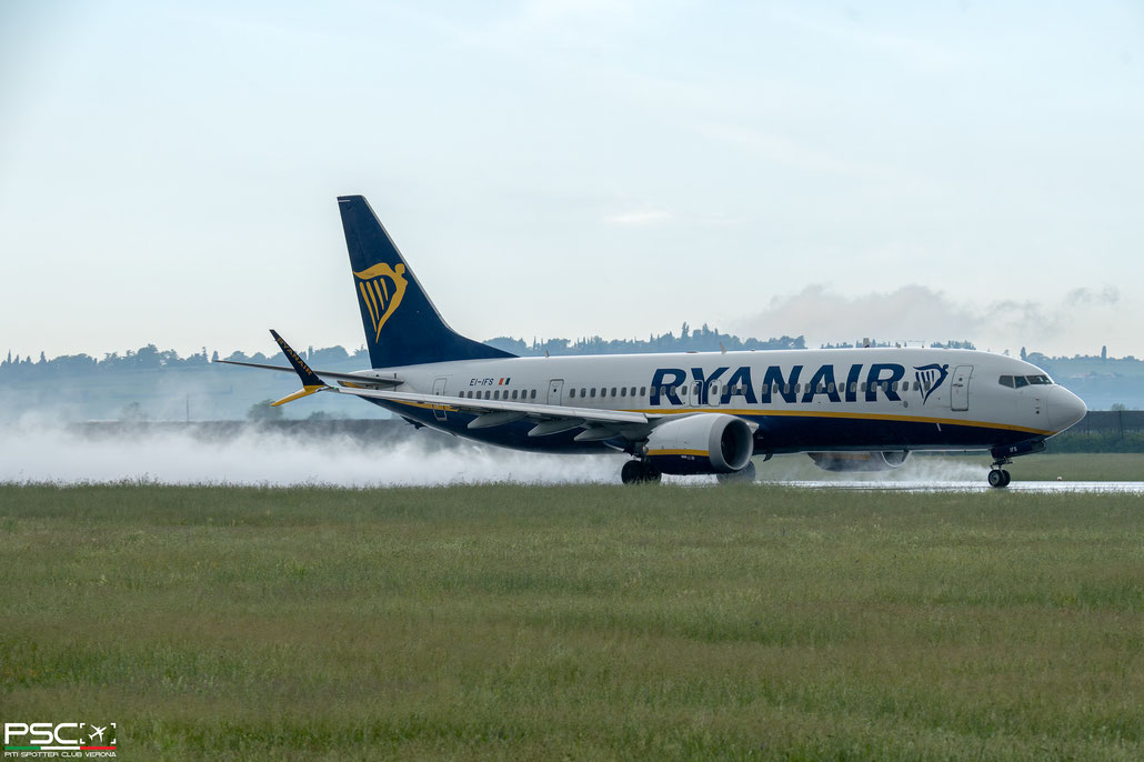 EI-IFS Boeing 737-8 MAX 200 67135 8443 LEAP-1B27  Ryanair 2022  @ Verona Villafranca 04 2026 © Piti Spotter Club Verona