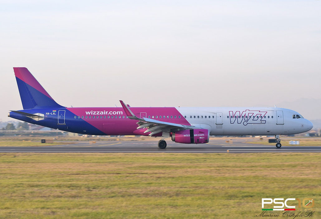 HA-LXL  A321-231  7488  Wizz Air  @ Aeroporto di Verona  12 2021 © Piti Spotter Club Verona
