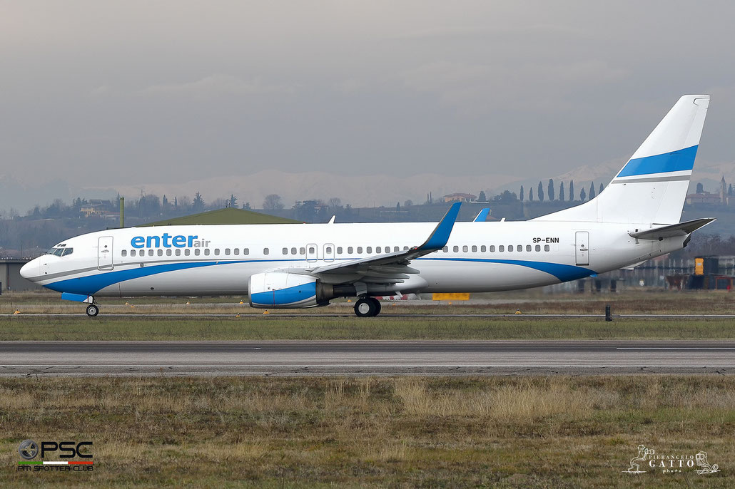 SP-ENN B737-8CX 32368/1289 Enter Air @ Aeroporto di Verona 01.01.2018  © Piti Spotter Club Verona
