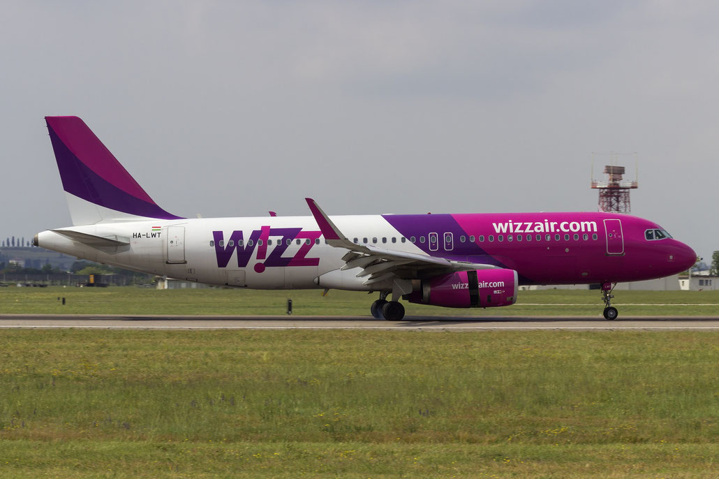 HA-LWT A320-232 5615 Wizz Air @ Aeroporto di Verona - 2016 © Piti Spotter Club Verona