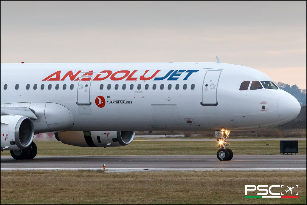 LY-BQR Airbus A321-231 1946 V2533-A5 2003
