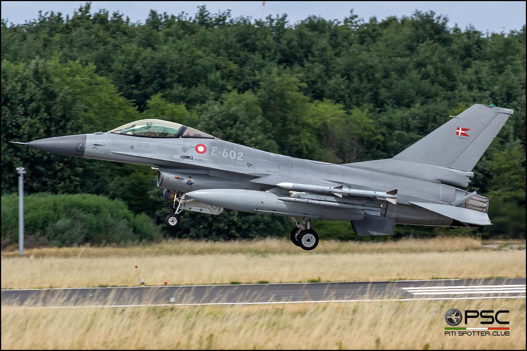 E-602   F-16AM  6F-37  Esk 730 © Piti Spotter Club Verona 